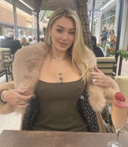 Julia Nelson  (28) – Latvija, Jelgavas